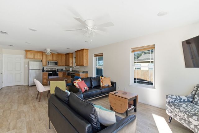 306 Dale Avenue, Stephenville, TX 76401