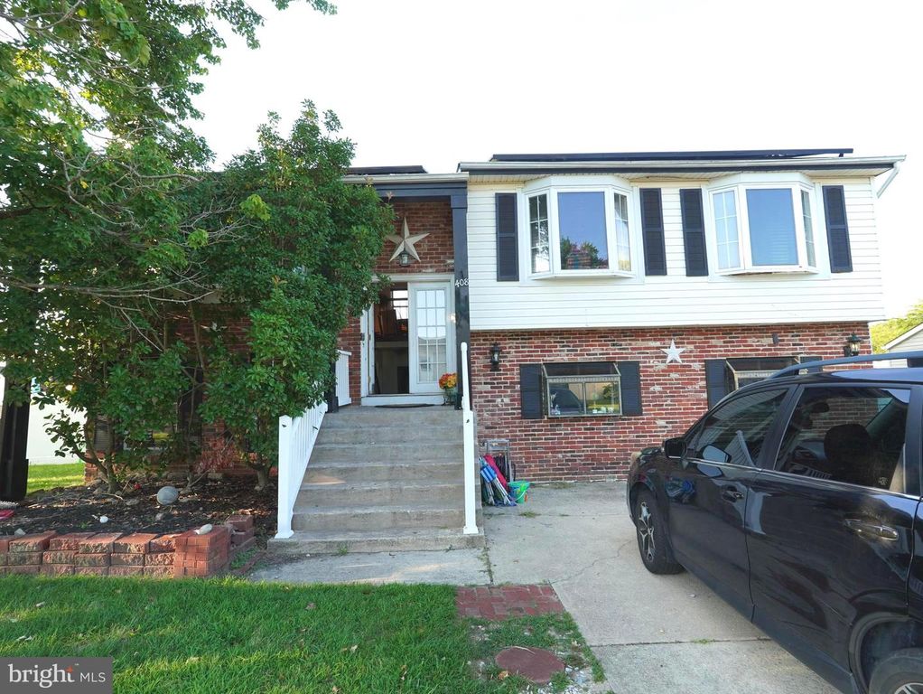 408 JENNIFER LN, WILLIAMSTOWN, NJ 08094 — exterior
