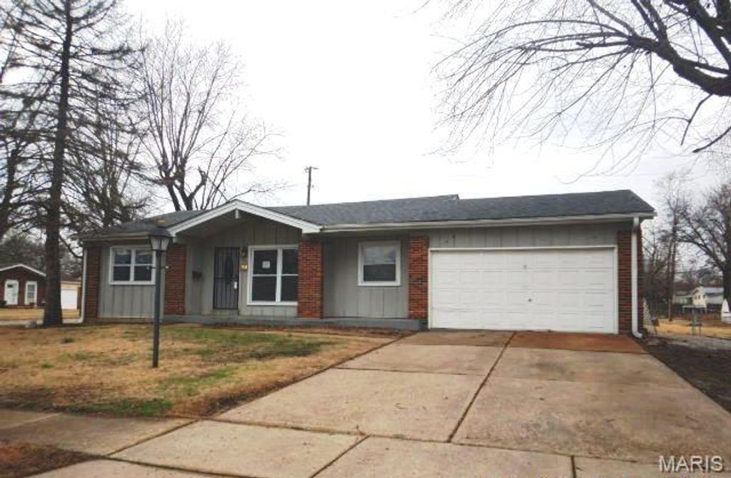 7749 Canisius Lane, Hazelwood, MO 63042