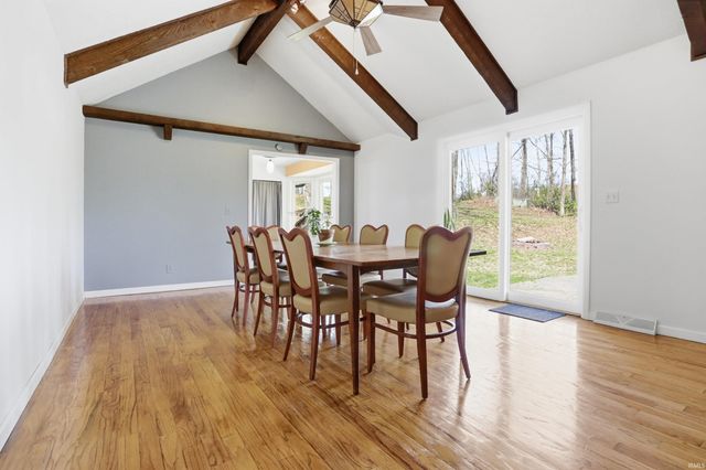 5122 Woodridge Drive, Newburgh, IN 47630