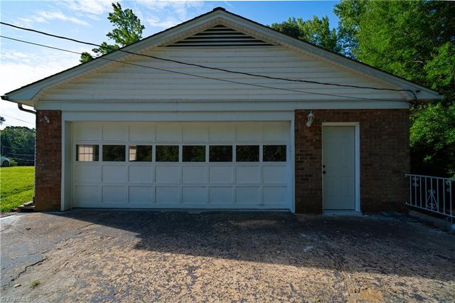 246 Merry Hills Drive, High Point, NC 27262