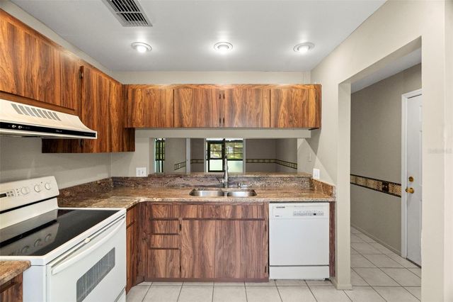 5265 E BAY DRIVE 410, Clearwater, FL 33764