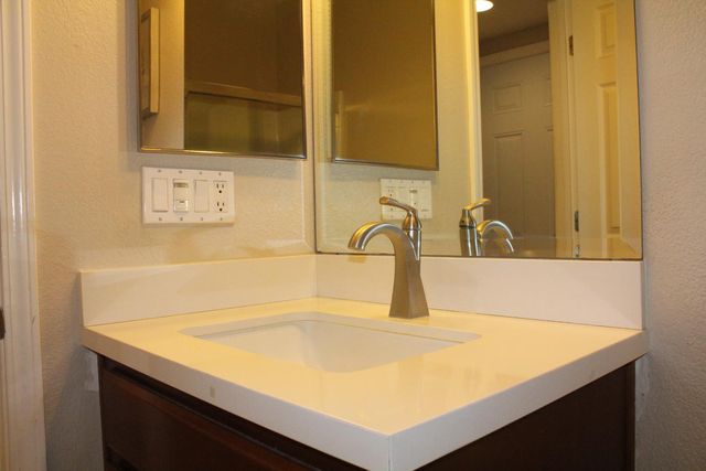 2532 Cottage Pointe Dr, Riverbank, CA 95367