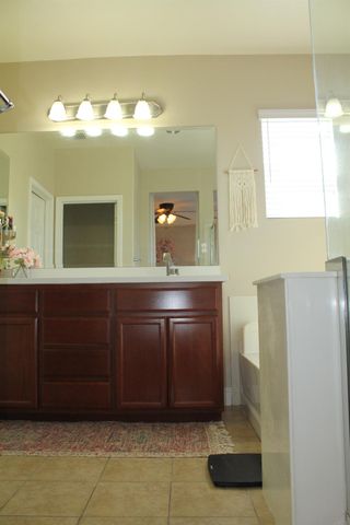 2532 Cottage Pointe Dr, Riverbank, CA 95367