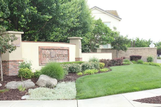 2532 Cottage Pointe Dr, Riverbank, CA 95367