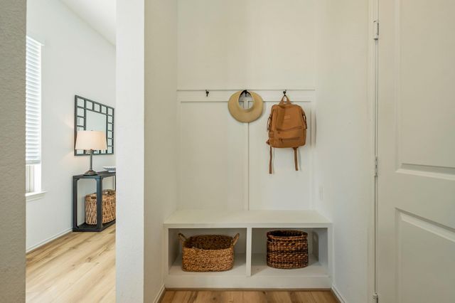 337 Langhorne BND, Liberty Hill, TX 78642