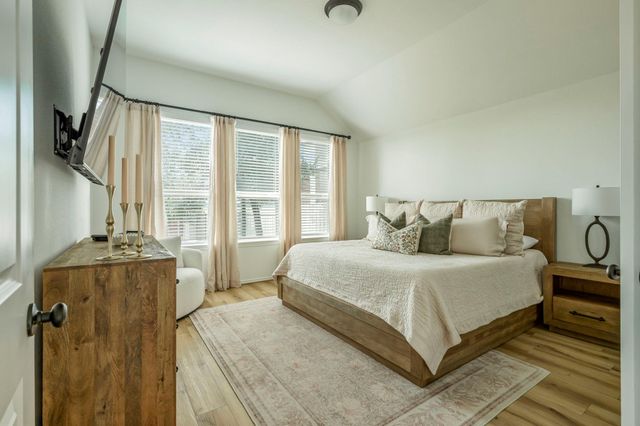 337 Langhorne BND, Liberty Hill, TX 78642