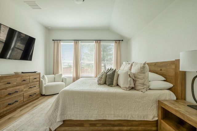 337 Langhorne BND, Liberty Hill, TX 78642