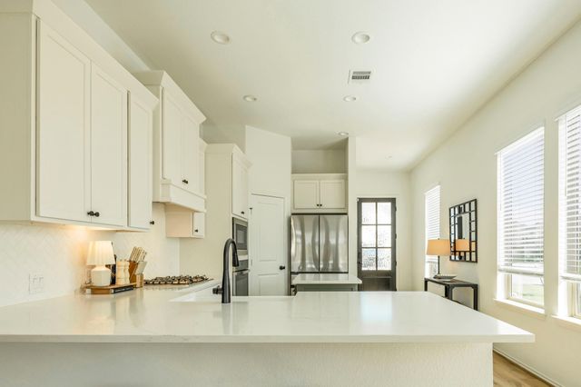 337 Langhorne BND, Liberty Hill, TX 78642