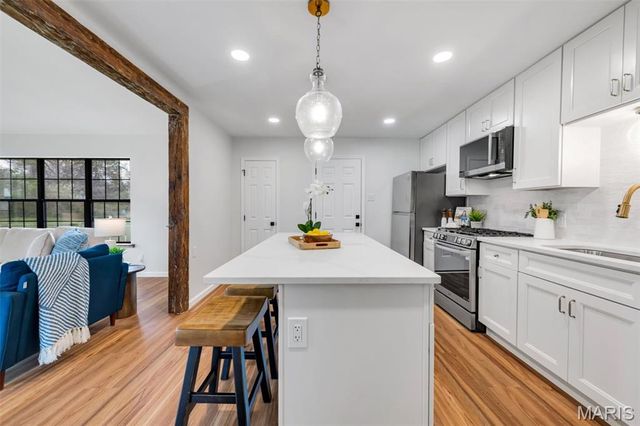 4508 Thicket Drive, St Louis, MO 63129