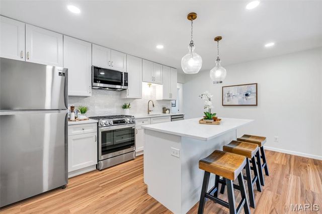 4508 Thicket Drive, St Louis, MO 63129