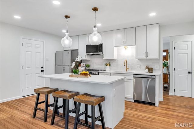 4508 Thicket Drive, St Louis, MO 63129