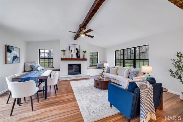 4508 Thicket Drive, St Louis, MO 63129