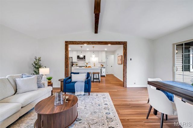 4508 Thicket Drive, St Louis, MO 63129