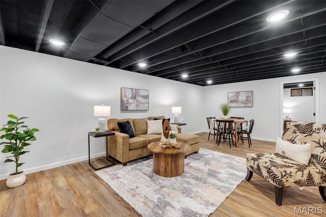 4508 Thicket Drive, St Louis, MO 63129