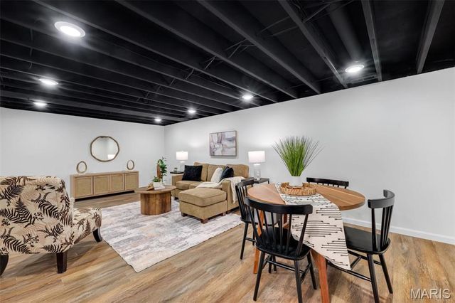 4508 Thicket Drive, St Louis, MO 63129