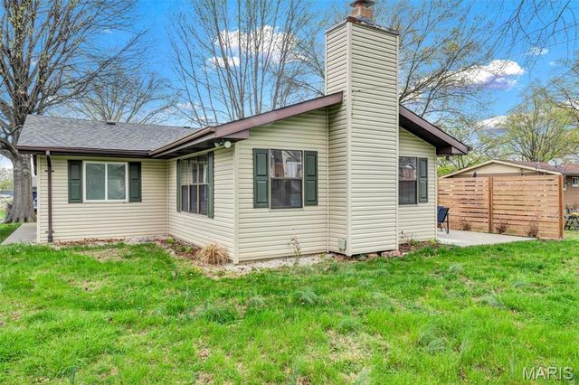 4508 Thicket Drive, St Louis, MO 63129