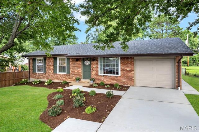 4508 Thicket Drive, St Louis, MO 63129