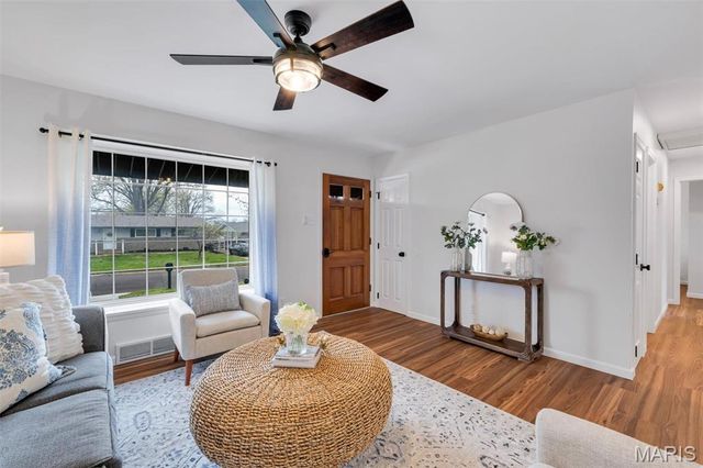 4508 Thicket Drive, St Louis, MO 63129