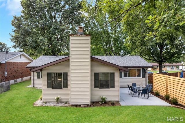 4508 Thicket Drive, St Louis, MO 63129