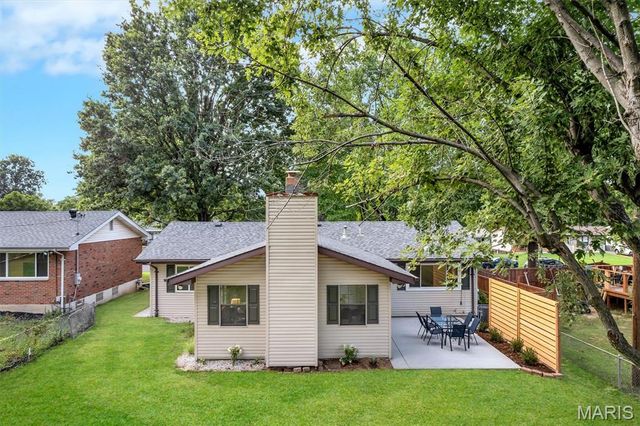 4508 Thicket Drive, St Louis, MO 63129