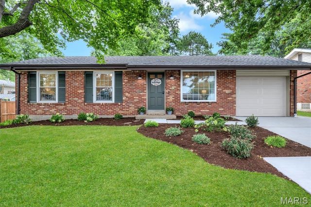 4508 Thicket Drive, St Louis, MO 63129