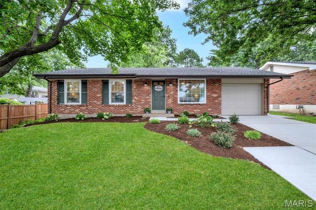 4508 Thicket Drive, St Louis, MO 63129