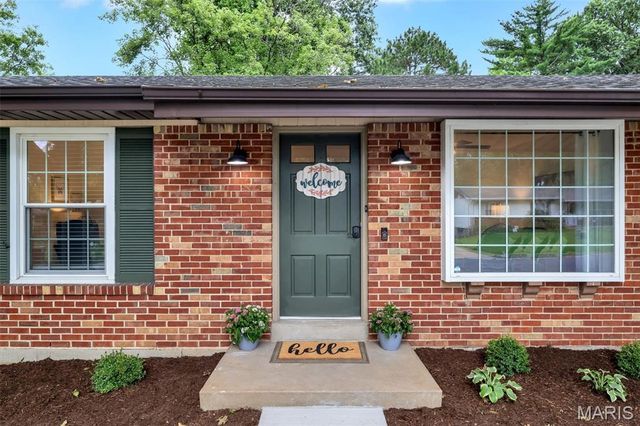 4508 Thicket Drive, St Louis, MO 63129