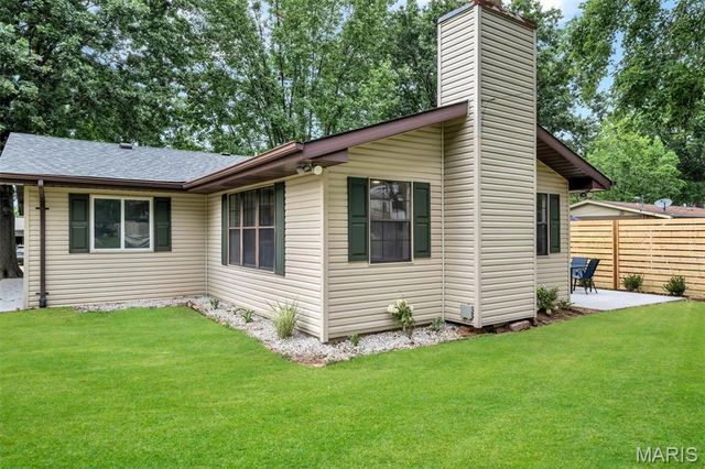 4508 Thicket Drive, St Louis, MO 63129