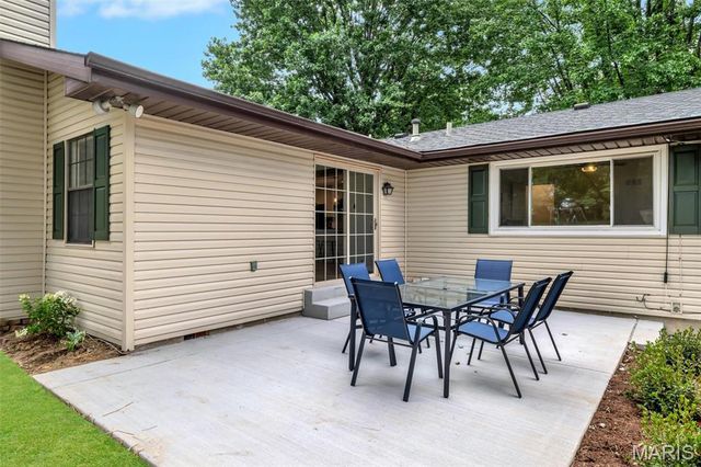 4508 Thicket Drive, St Louis, MO 63129