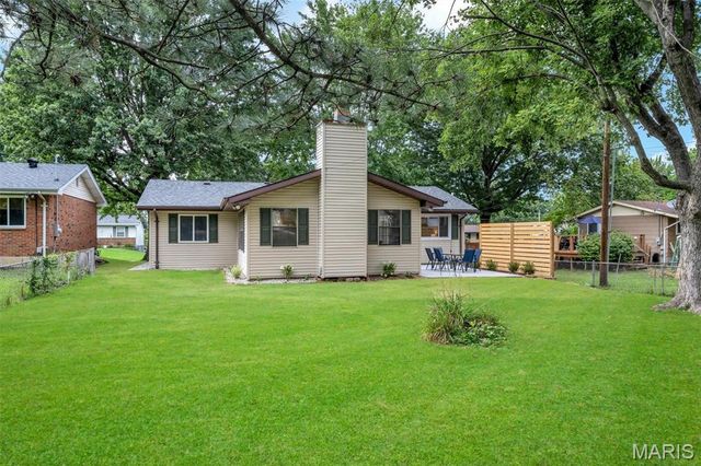 4508 Thicket Drive, St Louis, MO 63129