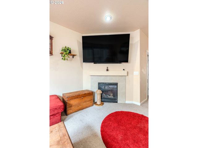 866 Nw COUNCIL Dr, Gresham, OR 97030