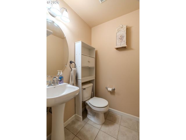 866 Nw COUNCIL Dr, Gresham, OR 97030