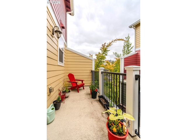 866 Nw COUNCIL Dr, Gresham, OR 97030