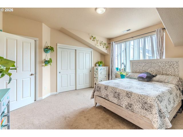 866 Nw COUNCIL Dr, Gresham, OR 97030