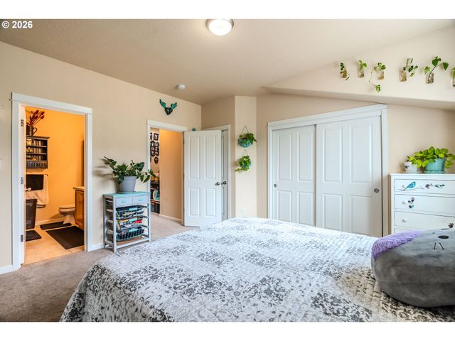 866 Nw COUNCIL Dr, Gresham, OR 97030