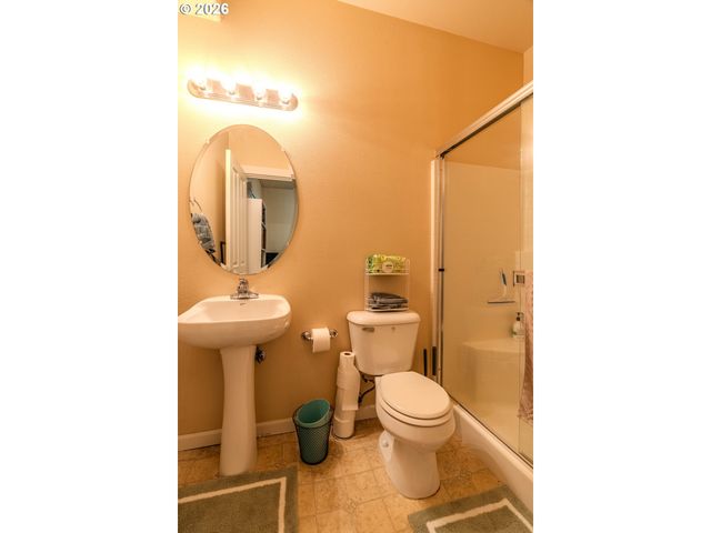 866 Nw COUNCIL Dr, Gresham, OR 97030