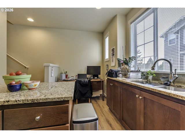 187 Ne 80TH Ave, Hillsboro, OR 97006