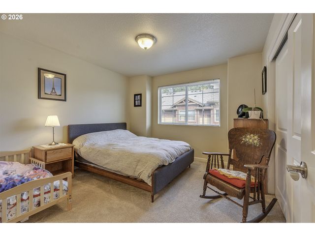 187 Ne 80TH Ave, Hillsboro, OR 97006