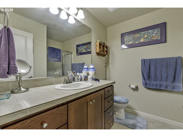 187 Ne 80TH Ave, Hillsboro, OR 97006