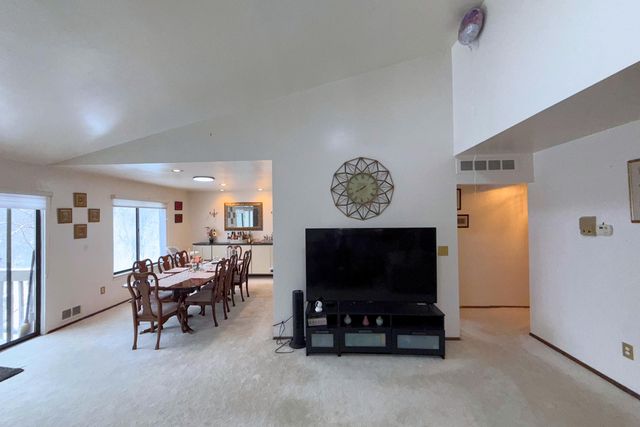 7361 Radcliff Drive, West Bloomfield Twp, MI 48322