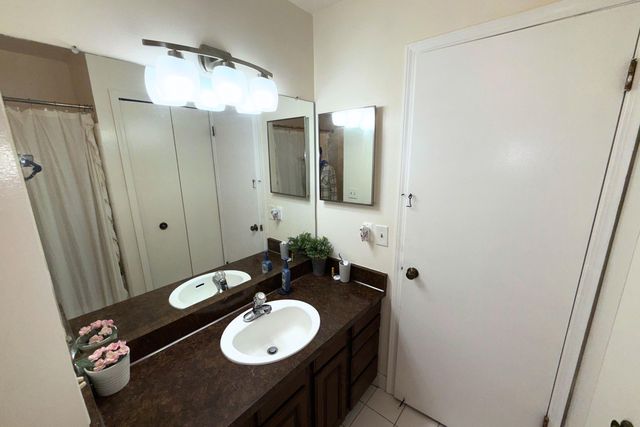 7361 Radcliff Drive, West Bloomfield Twp, MI 48322