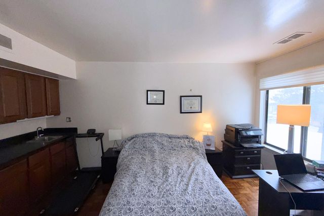 7361 Radcliff Drive, West Bloomfield Twp, MI 48322