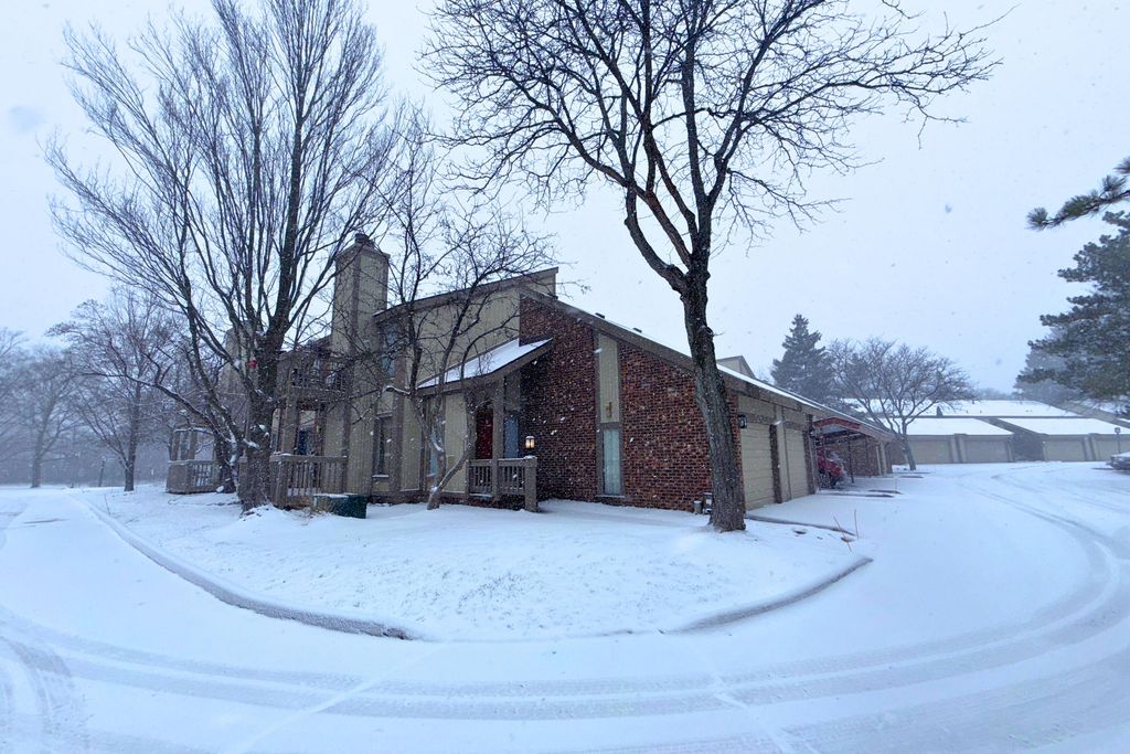 7361 Radcliff Drive, West Bloomfield Twp, MI 48322