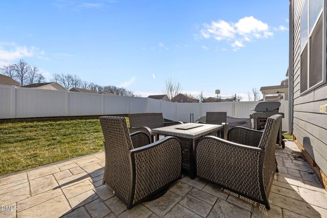 1315 Abington Drive, Mebane, NC 27302