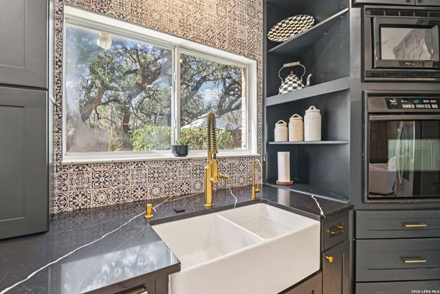 24407 Flint Creek, San Antonio, TX 78255