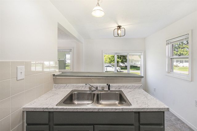 16967 Jones Lake Road, Lansing, MI 48906