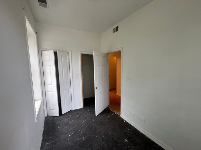 3900 W Flournoy Street, Chicago, IL 60624