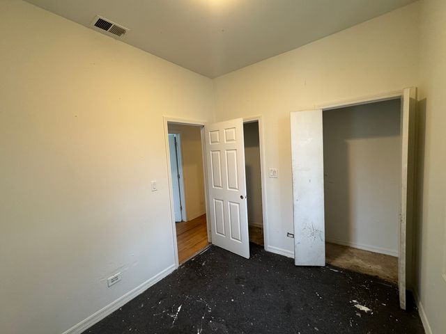 3900 W Flournoy Street, Chicago, IL 60624