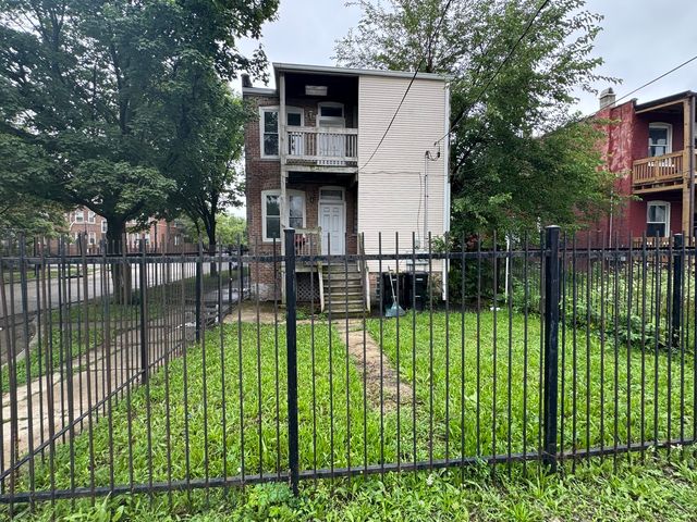 3900 W Flournoy Street, Chicago, IL 60624